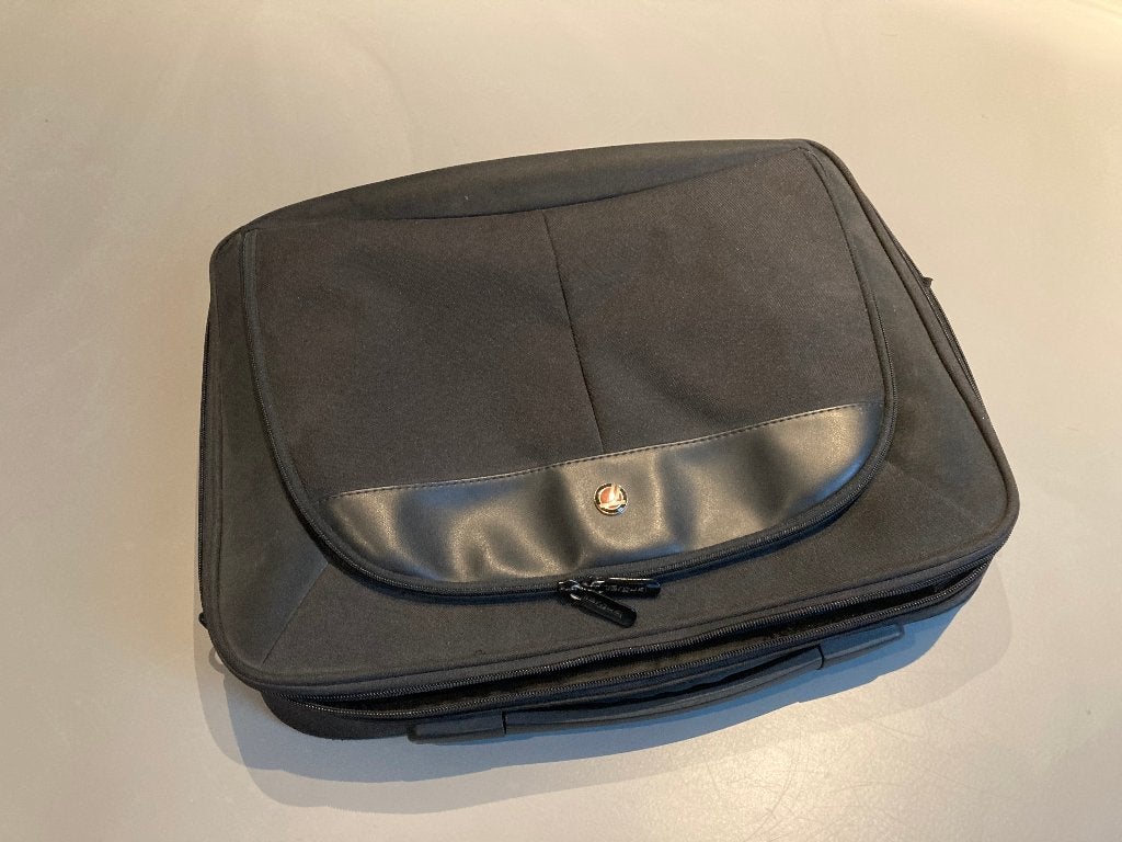 Laptop tas, NIEUW, groot formaat, 17 inch of meer, Nieuw, Ophalen of Verzenden, Zwart