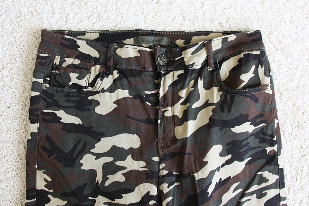 Mooie Nina Carter Army Broek - 94 (Maat 42) € 20,-, Kleding | Dames, Overige kleuren, Maat 42/44 (L), Ophalen of Verzenden, Zo goed als nieuw
