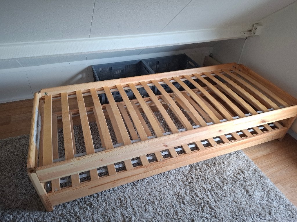 Stapel/uitneembaar bed. In perfecte staat. Amper gebruikt, Ophalen, Eenpersoons, Bruin, Zo goed als nieuw