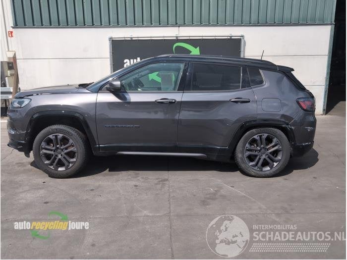 Jeep Compass Compass II onderdelen (kleur: COLORE ESTERNO (G, Stellantis N.V., Webaccessibility@stellantis.com, Taurusavenue 1 ,2132 LS, Hoofddorp, Nederland