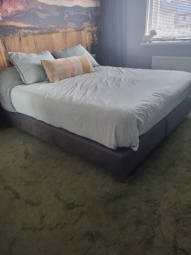 Twee persoons boxspring, Ophalen, Overige materialen, Tweepersoons, Zo goed als nieuw