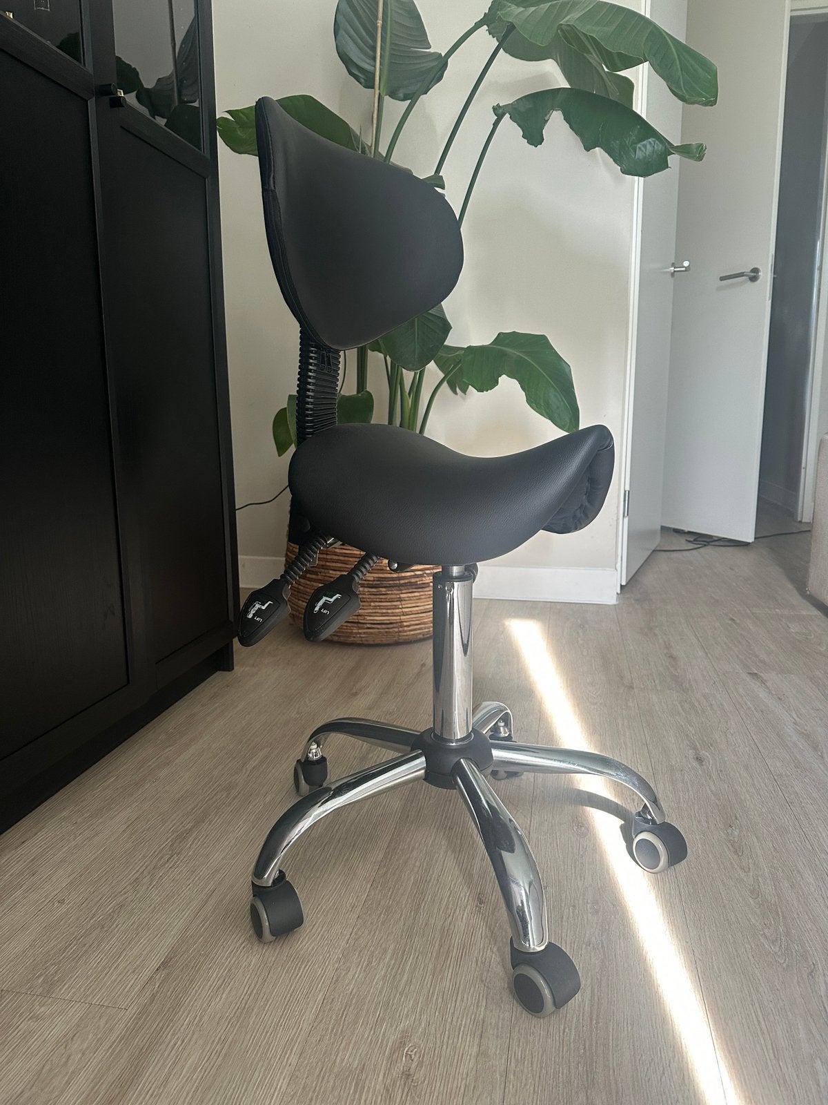 Ergonomische zadelkruk met rugleuning, Ophalen of Verzenden