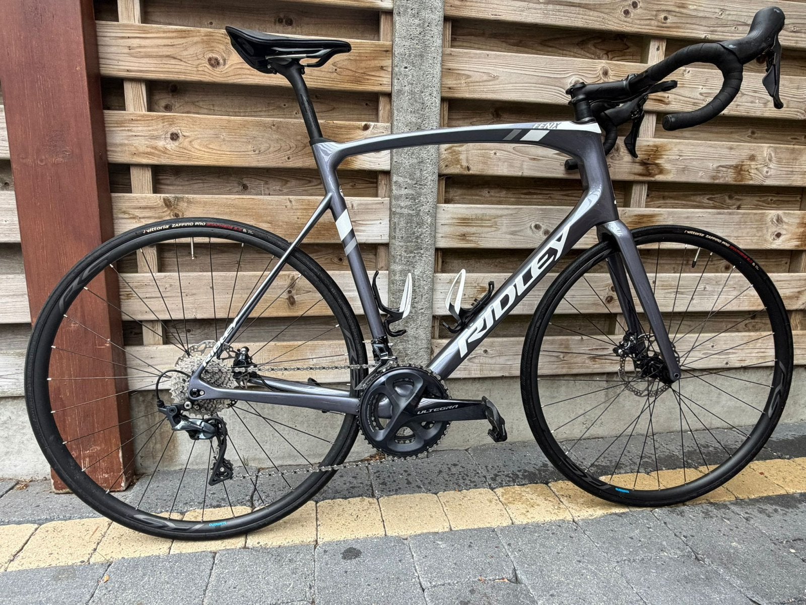 Ridley Fenix Disc Ultegra 11spd - Slechts 500km!, Fietsen en Brommers, 28 inch, Carbon, Zo goed als nieuw, 57 tot 61 cm
