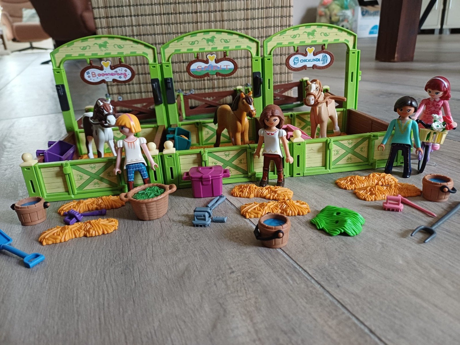 Playmobil Spirit Lucky's paardenstal met accessoires, Ophalen of Verzenden, Gebruikt, Meisje