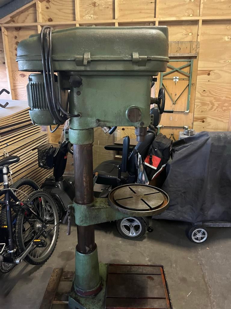 VSF Kolomboormachine kan tot 40 mm boren snaar aangedreven, Ophalen, Gebruikt, 600 watt of meer, Kolomboormachine