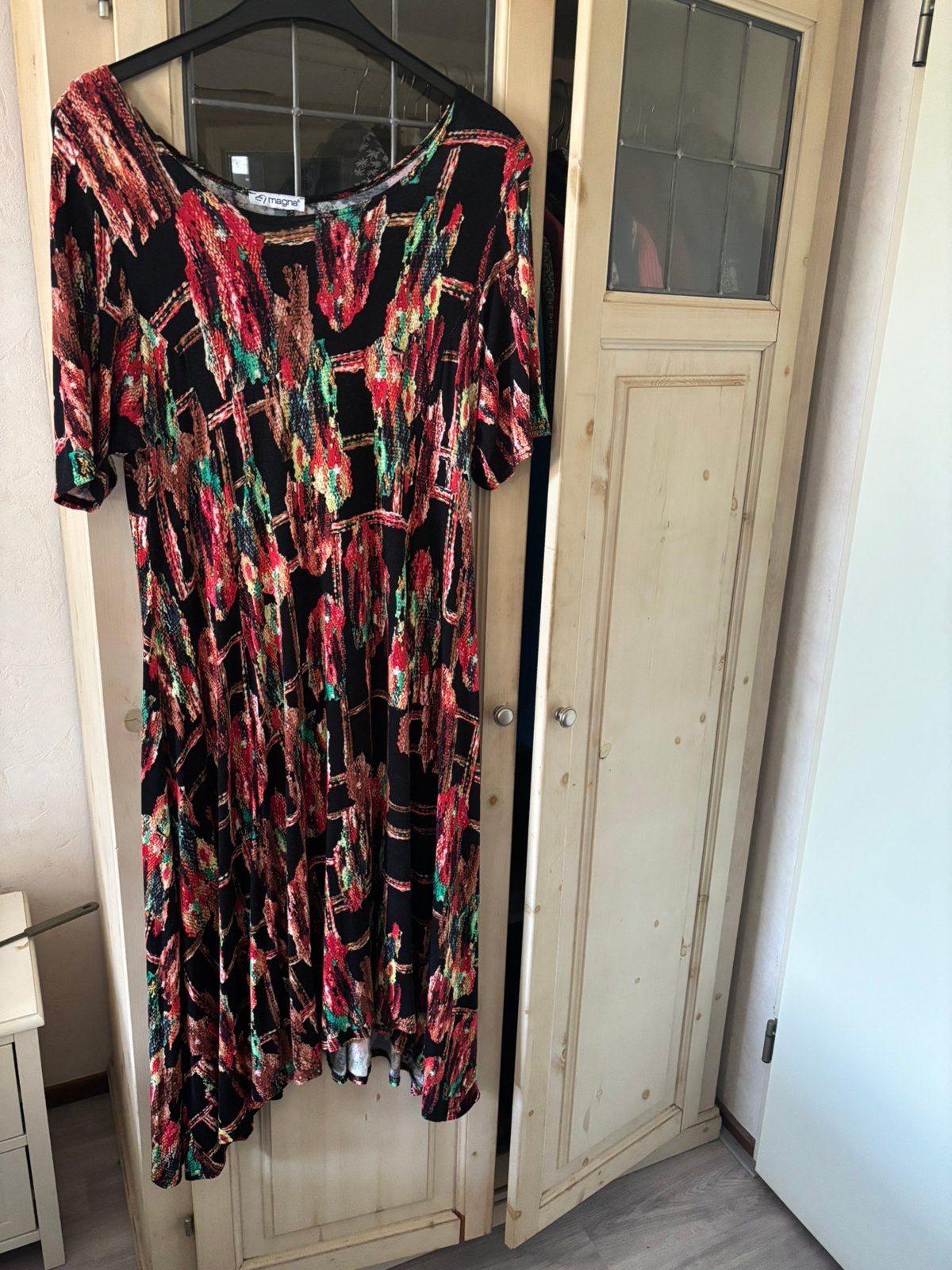 Magna A lijn jurk maat 44-46, Kleding | Dames, Zwart, Maat 42/44 (L), Ophalen of Verzenden, Zo goed als nieuw