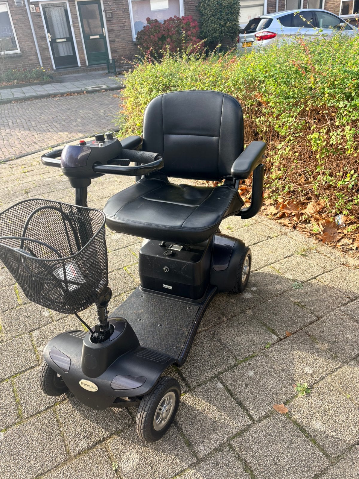 Opvouwbare/ demotabele scootmbiel, Ophalen, Gebruikt, 15 km of minder, 10 km/u of minder
