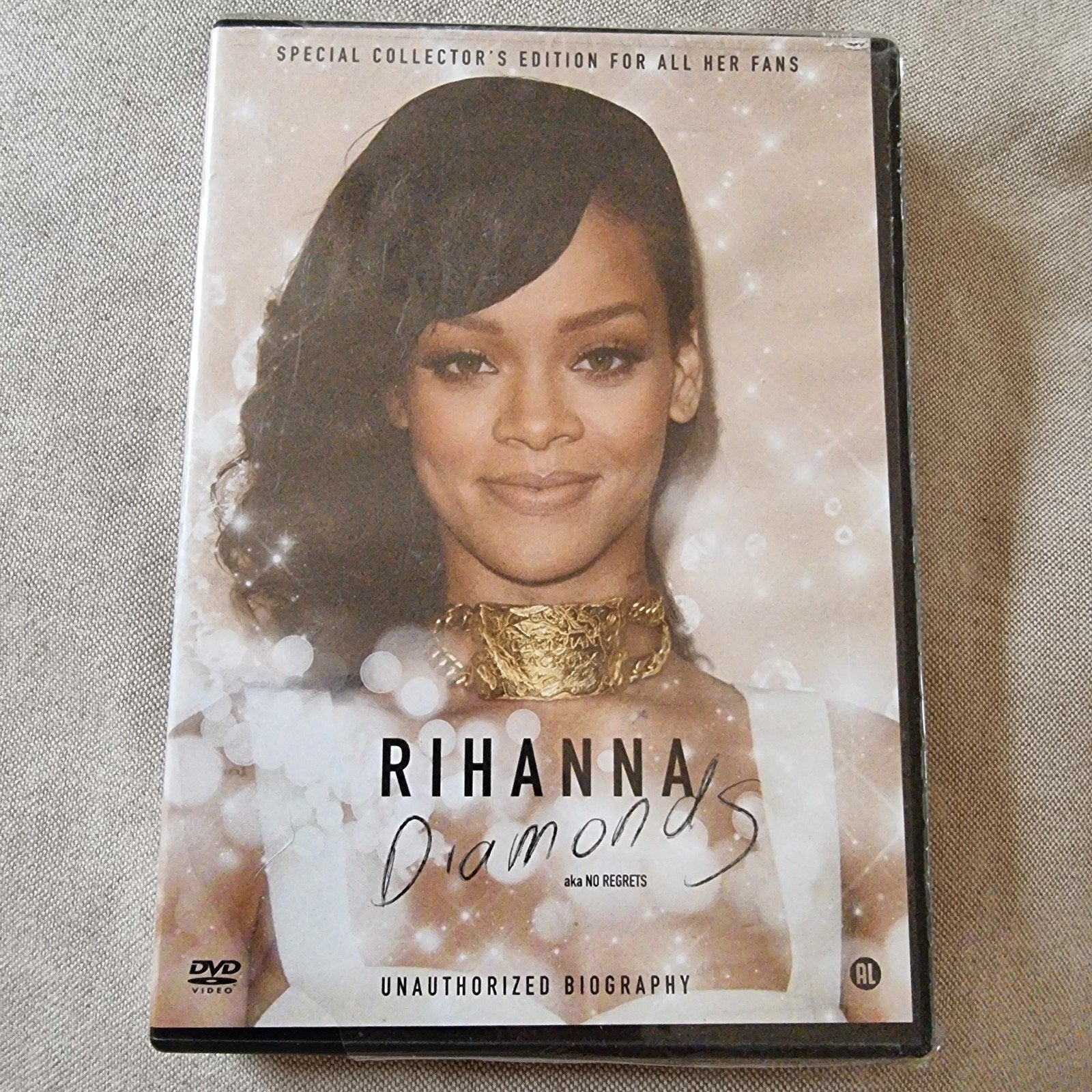 Rihanna Diamonds aka No Regrets - Unauthorized Biography DVD, Engels, Nederlands, Ophalen of Verzenden, Nieuw in verpakking