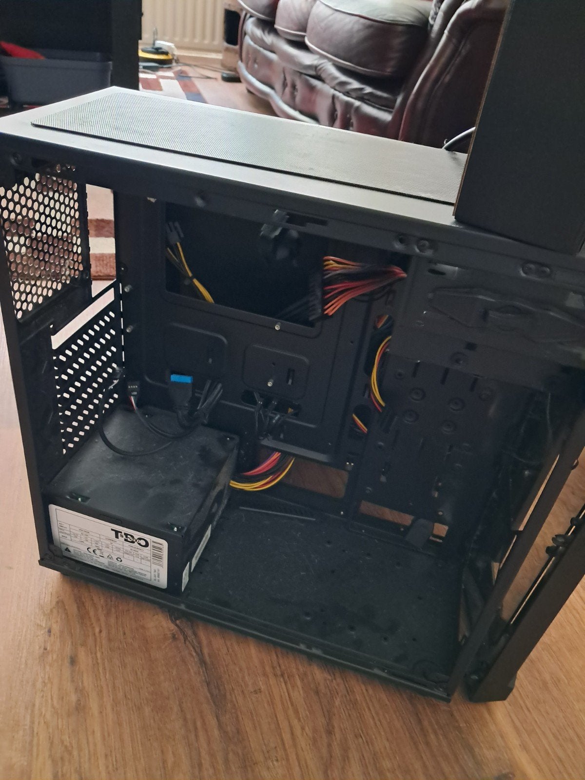 Gaming PC Behuizing met Voeding en AMD Koeler, Computers en Software, Ophalen, Gebruikt