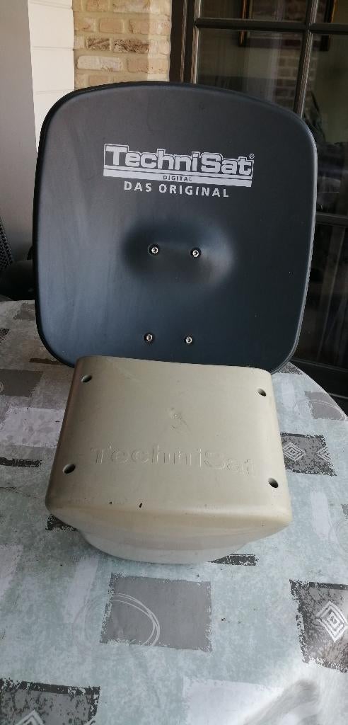 schotel antenne, Ophalen, Zo goed als nieuw
