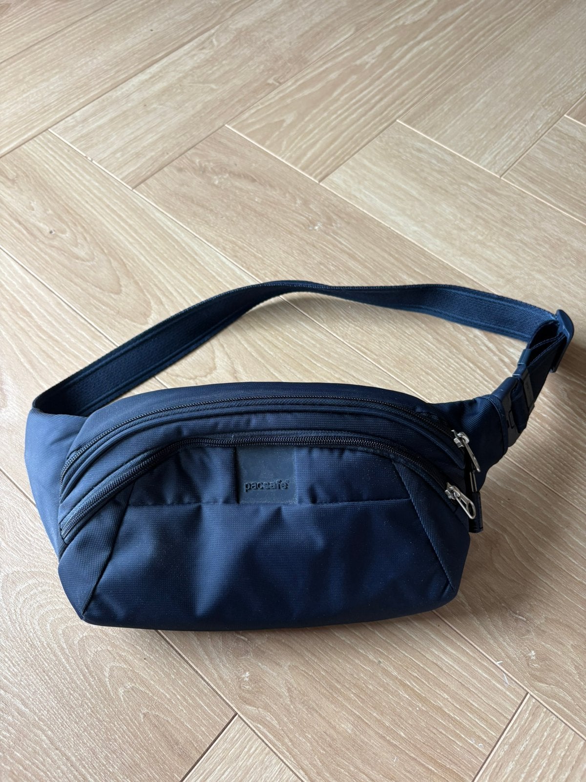 Pacsafe LS120, Ophalen of Verzenden, Zo goed als nieuw, Blauw