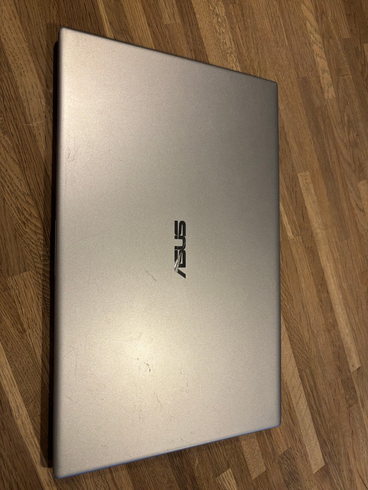 ASUS Vivobook i7 Laptop - Krachtige Prestaties, Computers en Software, Ophalen, Gebruikt, 2 tot 3 Ghz, Qwerty