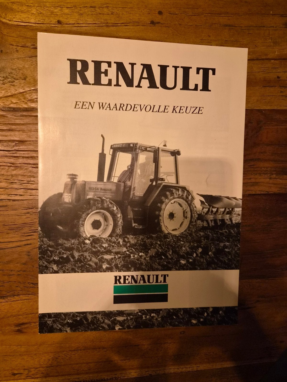 tractor folder Renault een waardevolle keuze, Boeken, Ophalen of Verzenden