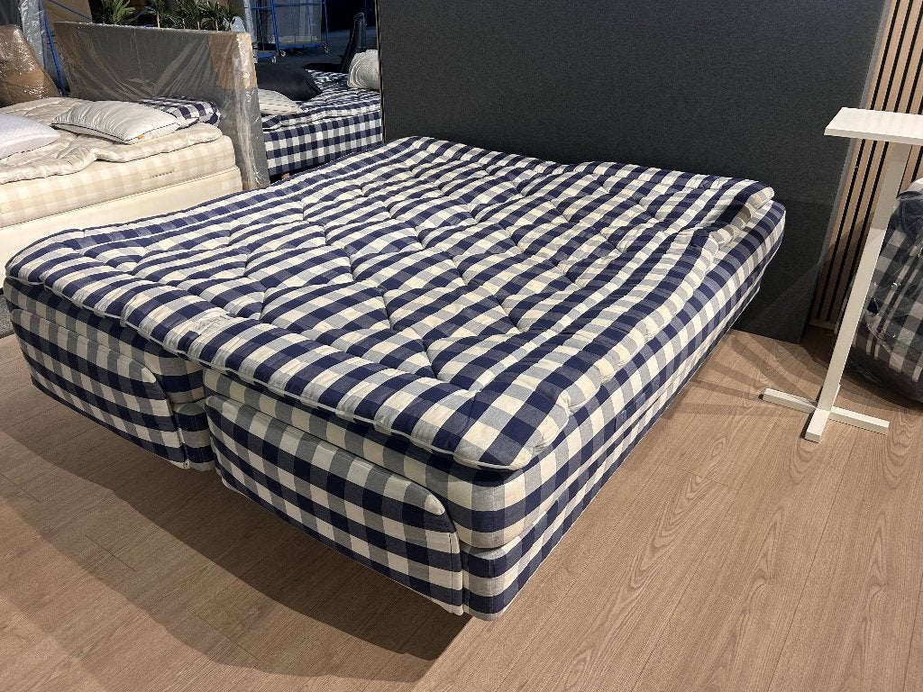 Hastens Adjustable 180x210 Blue-Check Sale!! Moet weg!