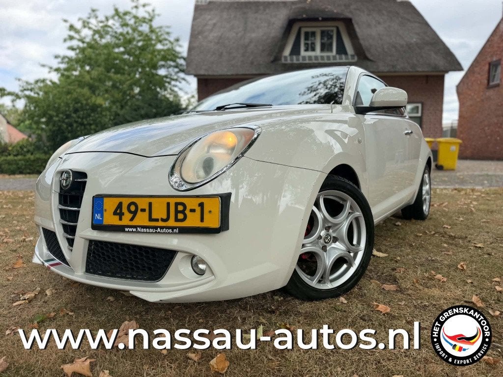 Alfa Romeo MiTo 1.4 Distinctive | APK 08/2027 (bj 2010), Auto's, Voorwielaandrijving, Gebruikt, 4 cilinders, Origineel Nederlands