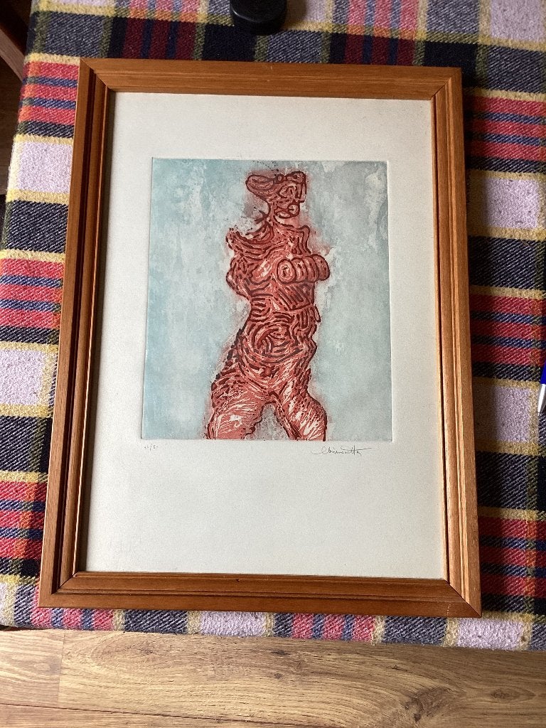 Gesigneerde moderne grafiek 42/80 – rode figuur – ingelijst, Huis en Inrichting, Ophalen of Verzenden, Gebruikt, Minder dan 50 cm