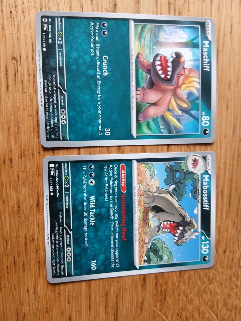 Pokémon Kaarten: Maschiff en Mabosstiff (2 kaarten), Ophalen of Verzenden, Zo goed als nieuw, Meerdere kaarten
