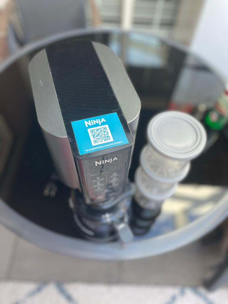 Zo goed als nieuwe Ninja Creami NC300 IJsmachine + 3 Bekers, Witgoed en Apparatuur, Keukenmixers, 4 liter of meer, Ophalen of Verzenden