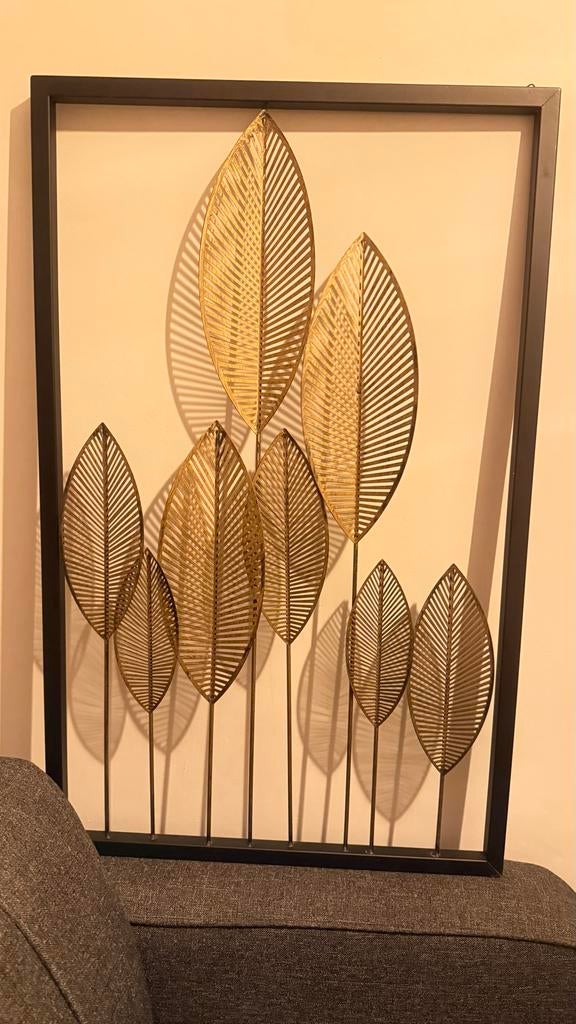 Metalen wanddecoratie met elegant bladeren design, Ophalen, Zo goed als nieuw
