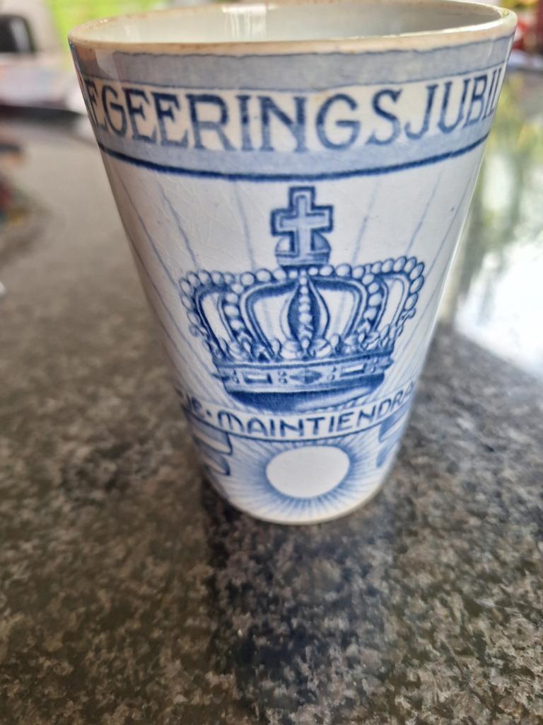 Jubileumbeker Wilhelmina Regeringsjubileum 1898-1923, Ophalen of Verzenden