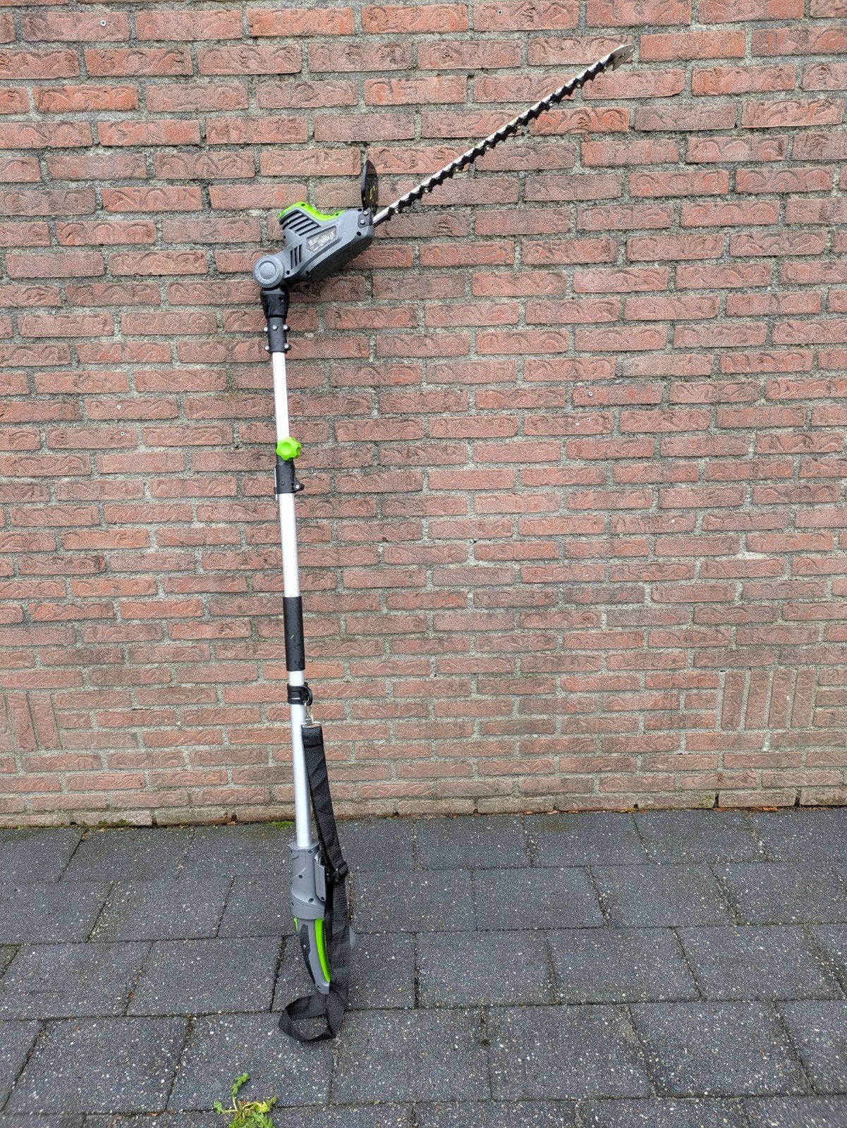 Lux accu telescopische heggenschaar (zonder accu), Ophalen, Zo goed als nieuw, Accu, Lux