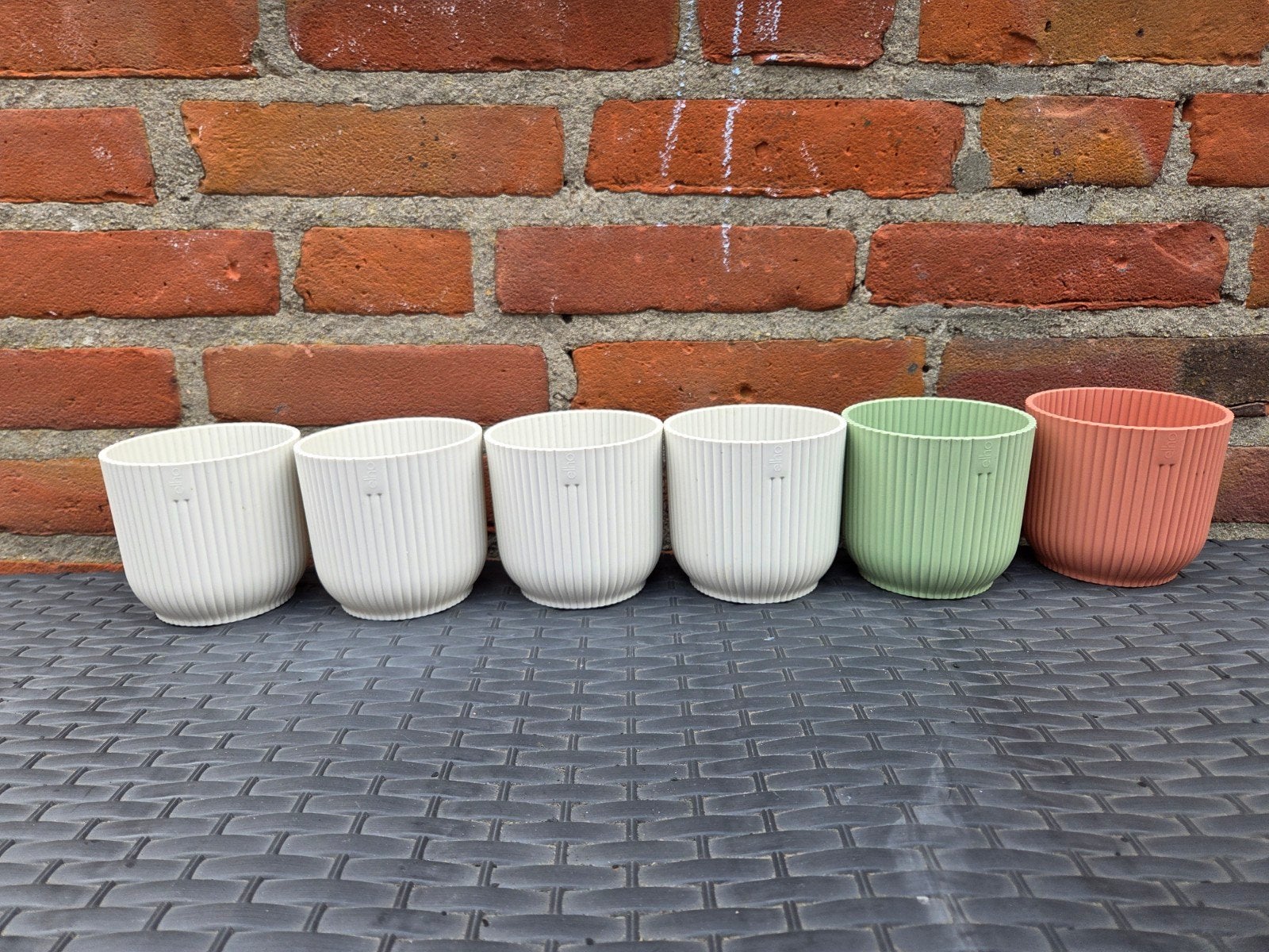 Set van 6 Elho bloempotten - wit, groen, roze, Tuin en Terras, Kunststof, Rond, Ophalen of Verzenden, Zo goed als nieuw