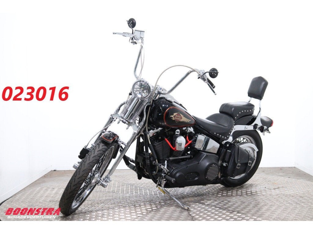 Harley-Davidson FXSTS Softail Springer Vance Hines