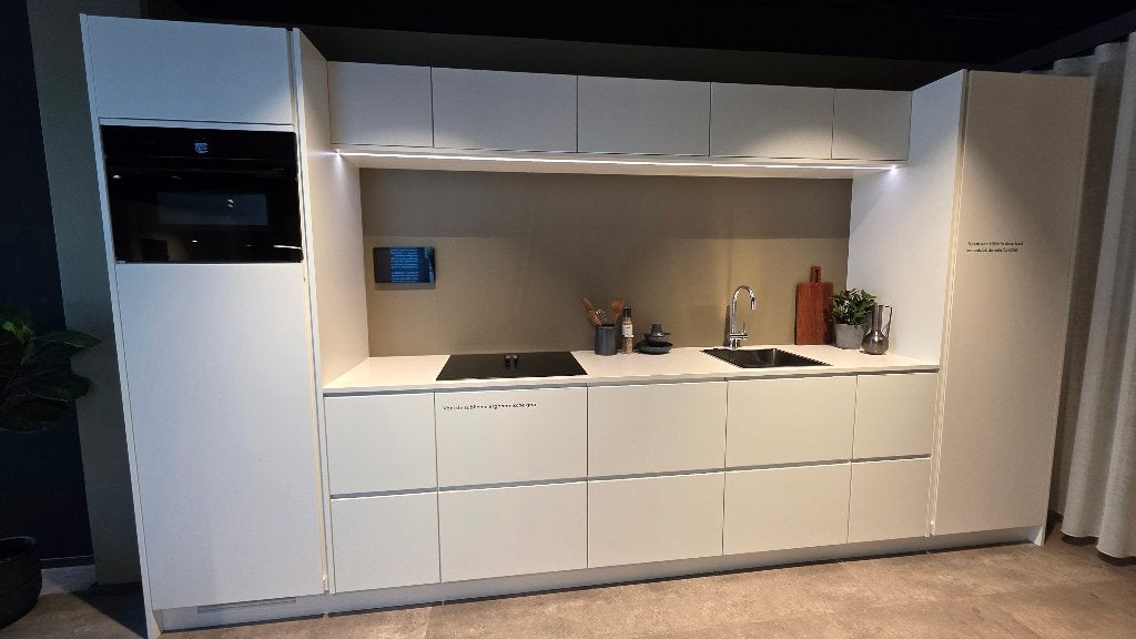 MANO white keuken by Kvik met composiet blad SHOWROOMMODEL, Ophalen, Wit, Overige typen, Nieuw