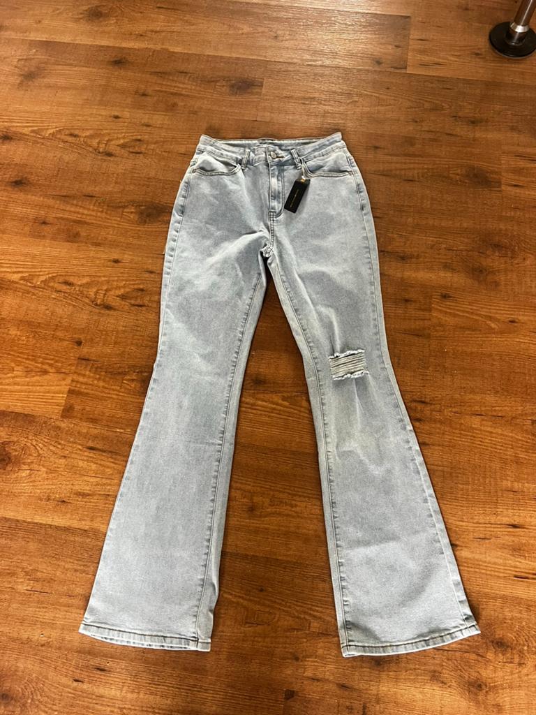 Grijze  flaired pijp broek, Kleding | Dames, Spijkerbroeken en Jeans, Ophalen of Verzenden, Nieuw, Grijs