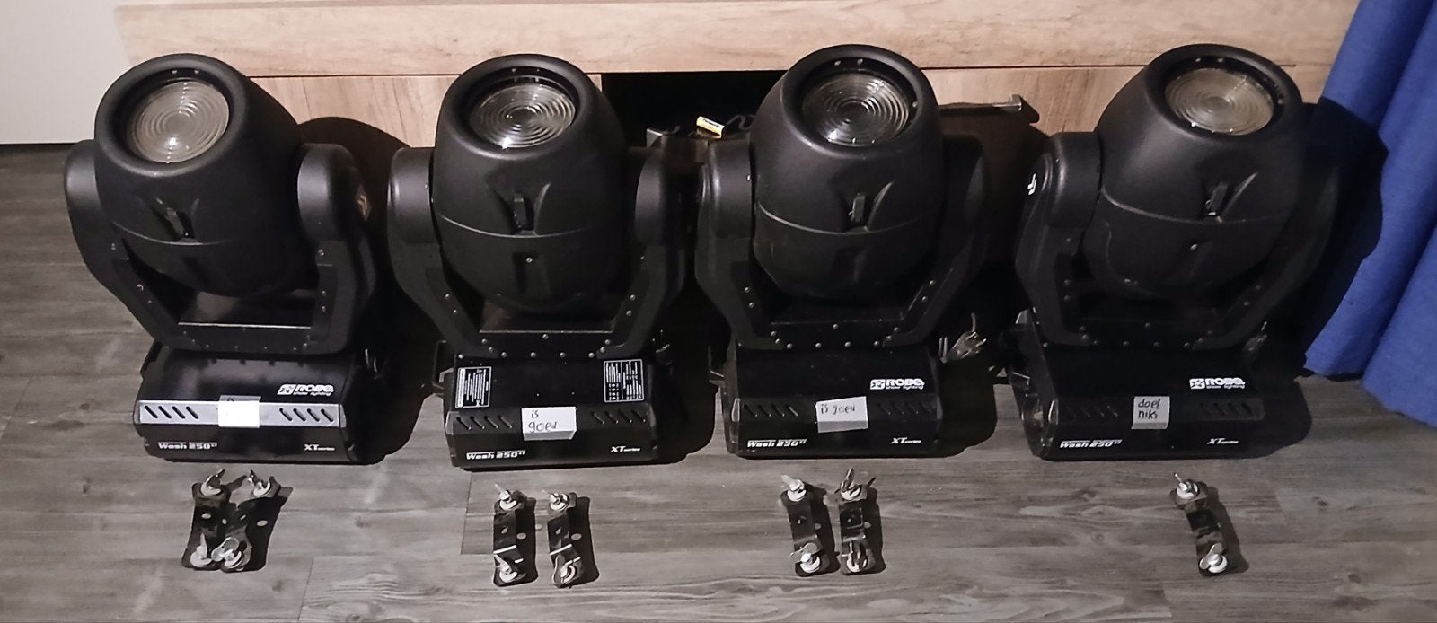 4x Robe Wash 250XT XT series moving heads (3 goed, 1 defect), Ophalen, Gebruikt, Licht, Kleur