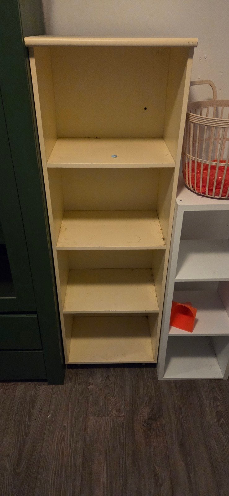 Gele vakkenkast 140x50 cm - Gebruikt, Ophalen, Met plank(en), Gebruikt, 100 tot 150 cm