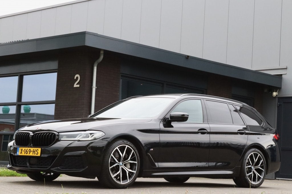 BMW 5 Serie Touring 530d M Sport Laser Pano 360 19 inch Co, Automaat, Adaptive Cruise Control, Achterwielaandrijving, Gebruikt