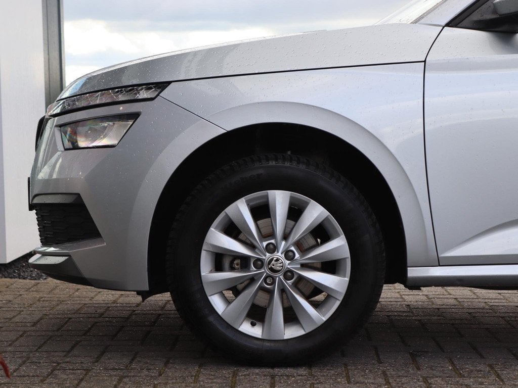 Skoda Kamiq 1.0 TSI 110 pk DSG Ambition | Camera | Stoelverw, Gebruikt, Euro 6, Grijs, 3 cilinders