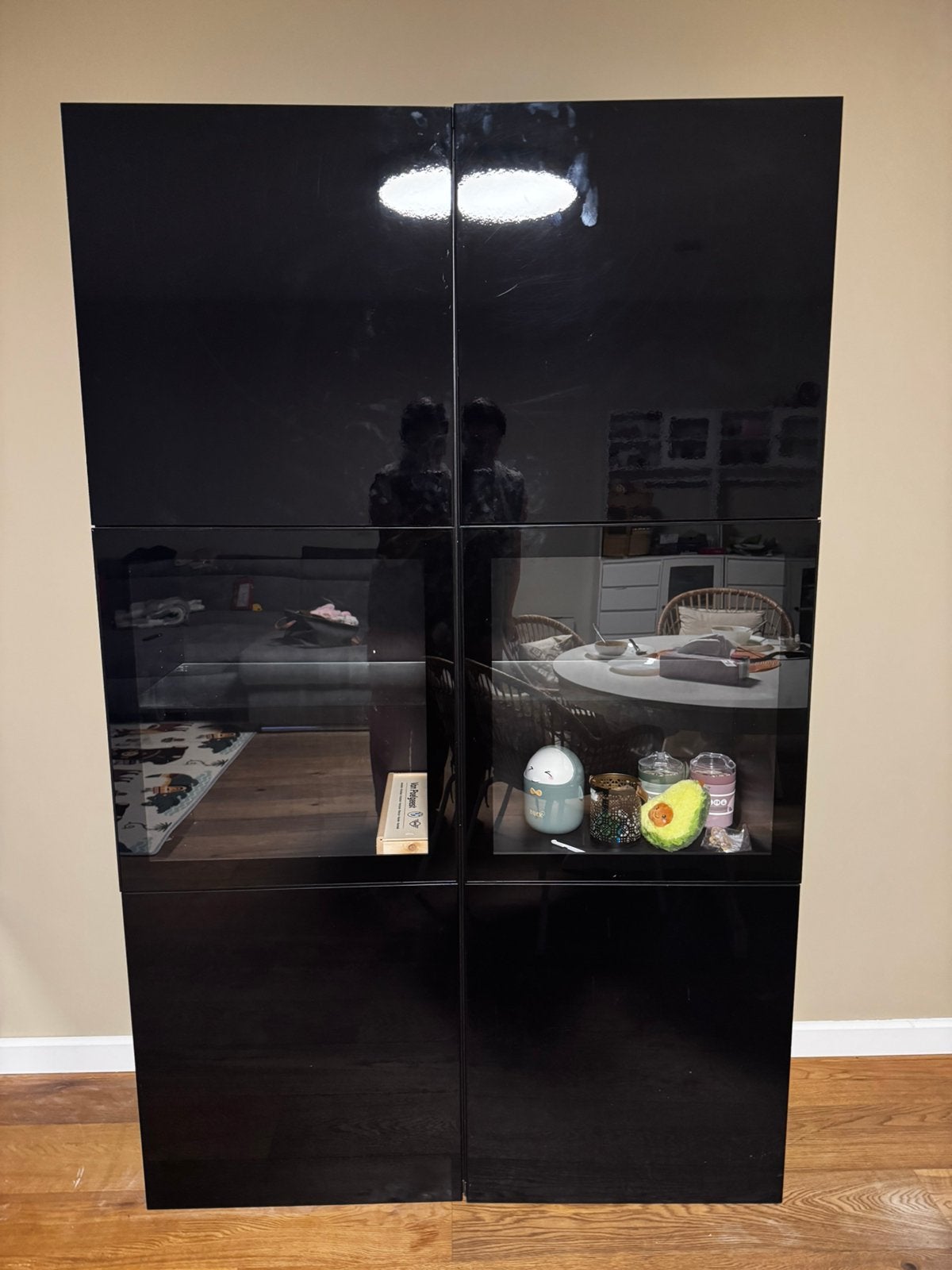 Foto 6 van IKEA BESTÅ Storage Cabinet - 12042193 cm