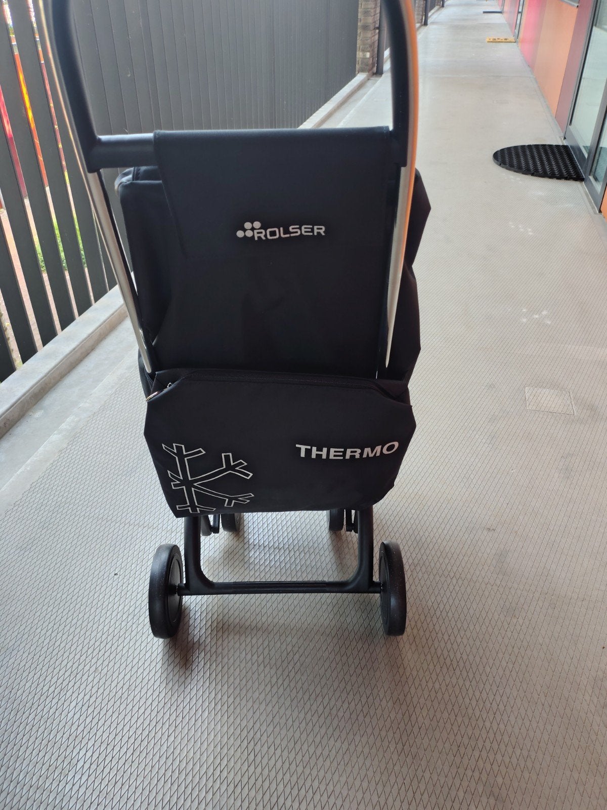 Rolser 4 wielen boodschappen trolley. Met termo, 4 Wieke,  1, Ophalen of Verzenden, Zo goed als nieuw, 30 cm of meer
