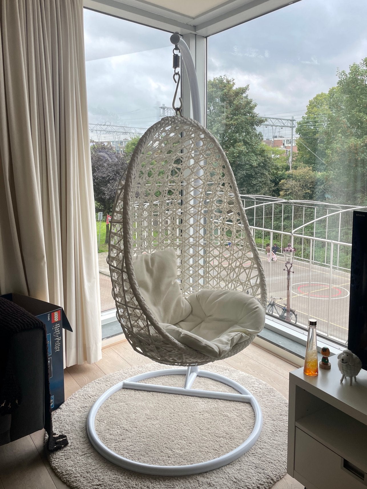 Witte hangstoel, Huis en Inrichting, Ophalen, Gebruikt, Wit, Eén