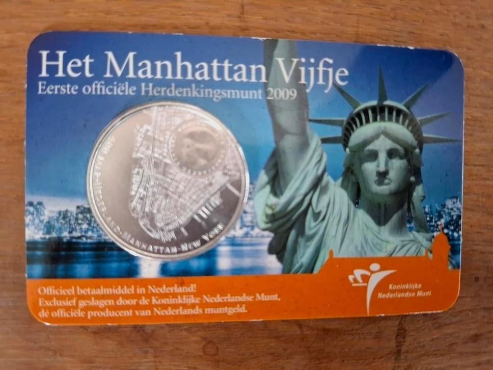 Het Manhattan Vijfje - Zwaar Verzilverde Herdenkingsmunt, Postzegels en Munten, Munten | Nederland, Koningin Beatrix, Zilver, Euro's