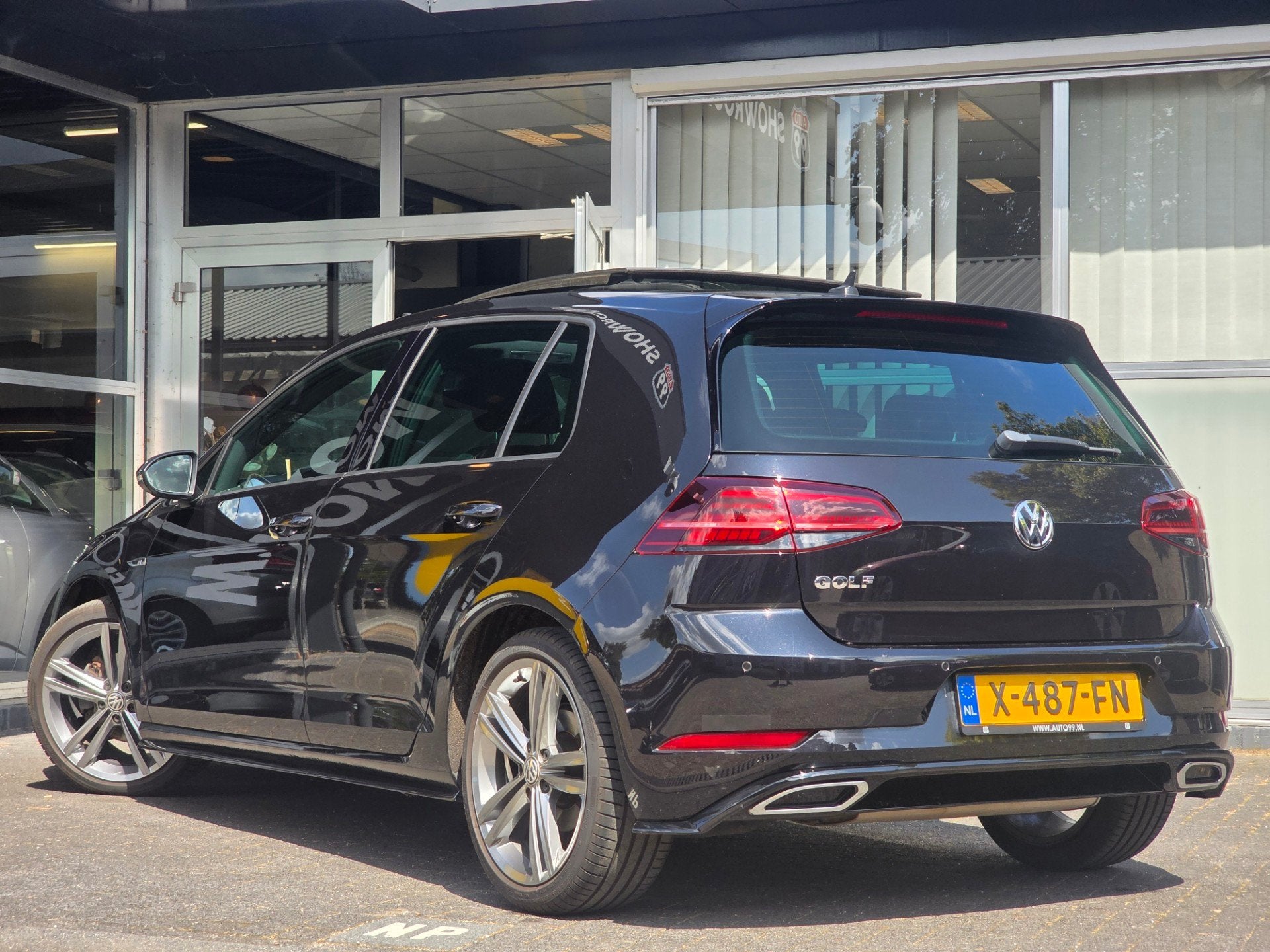 Volkswagen Golf 1.5 TSI Highline Business R-LINE / PANO / VI, Elektrische ramen, 4 cilinders, 150 pk, Alcantara