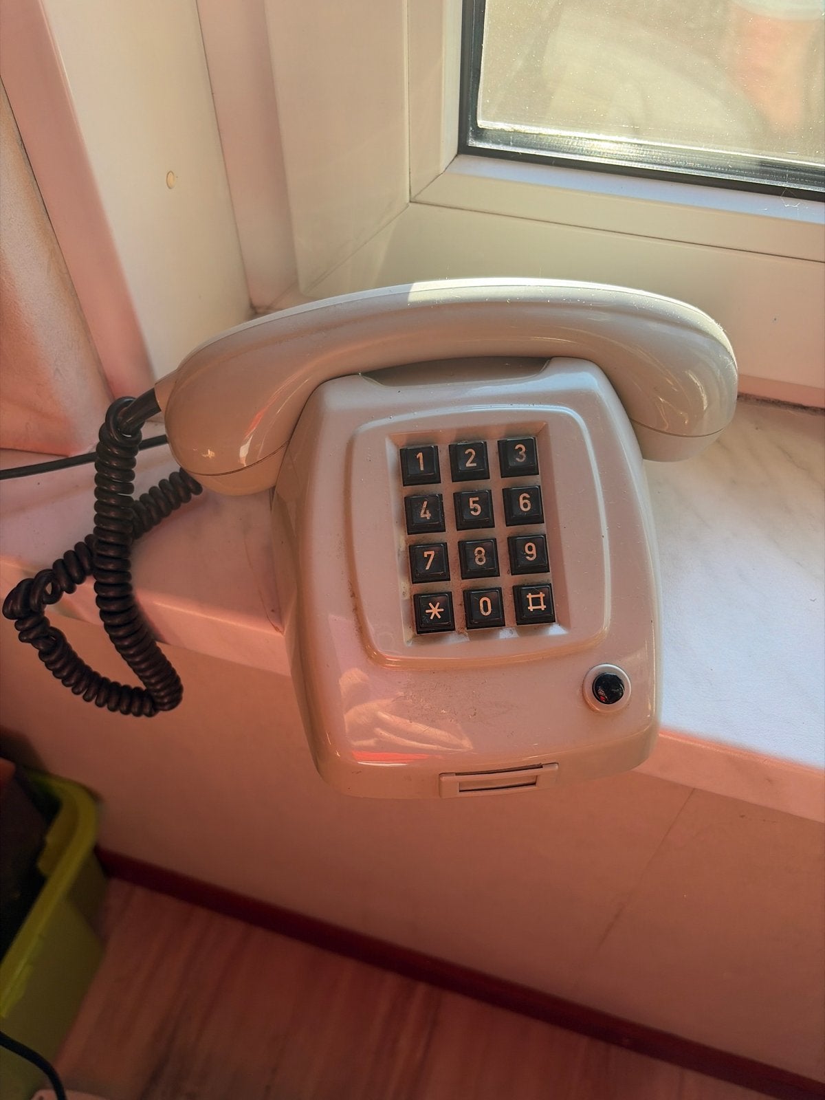 Vintage druktoetstelefoon - Jaren '80 design, Ophalen, Gebruikt