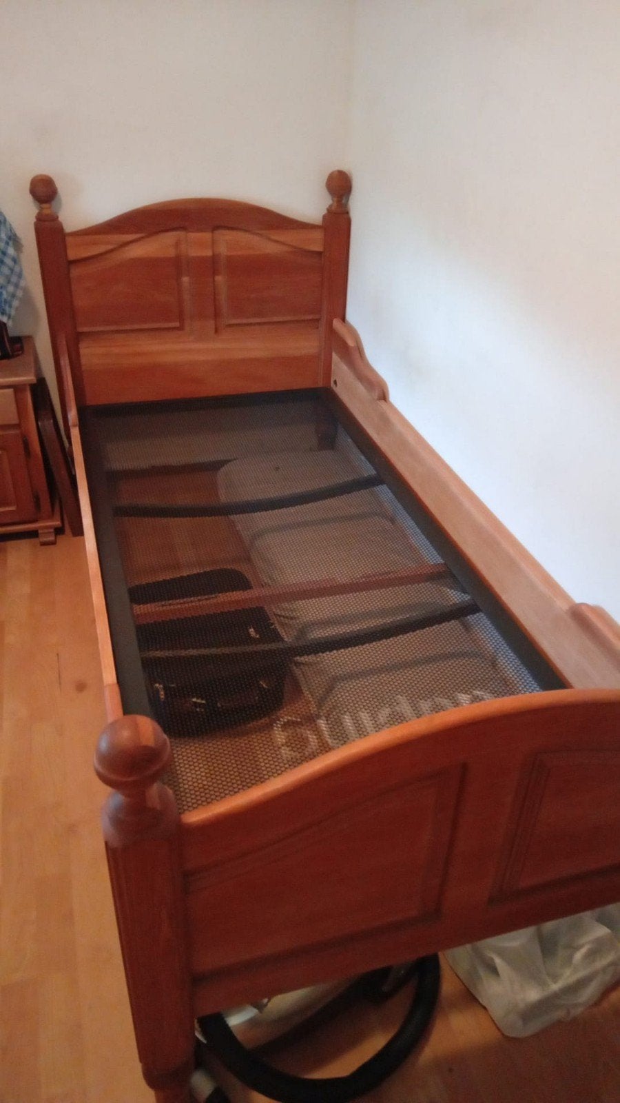 Massief houten eenpersoonsbed met lattenbodem, Gebruikt, 90 cm, Eenpersoons, Bruin