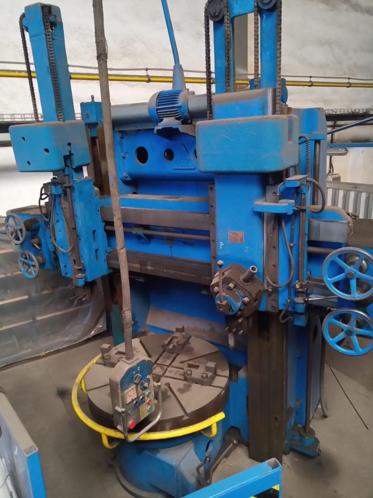 Vertical turret lathe TOS SK 12, Ophalen, Gebruikt, Metaal, Machine