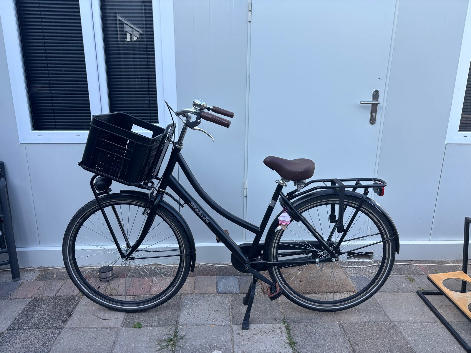 Stokvis damesfiets 28 inch met voordrager en mand, Terugtraprem, Zo goed als nieuw, Ophalen, Overige merken