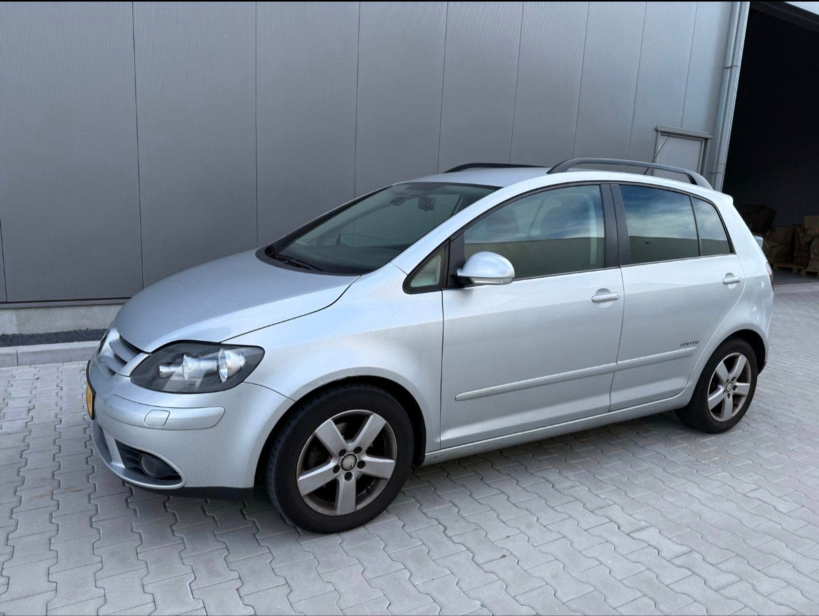 Volkswagen Golf Plus 1.4 TSI 90KW 2008 Grijs Automaat, Auto's, Volkswagen, Zwart, 4 cilinders, 122 pk, Bedrijf
