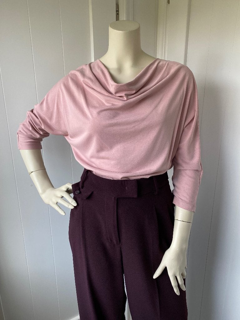 Als nieuw: roze Expresso top met watervalhals, maat M, Kleding | Dames, Maat 38/40 (M), Expresso, Ophalen of Verzenden, Zo goed als nieuw