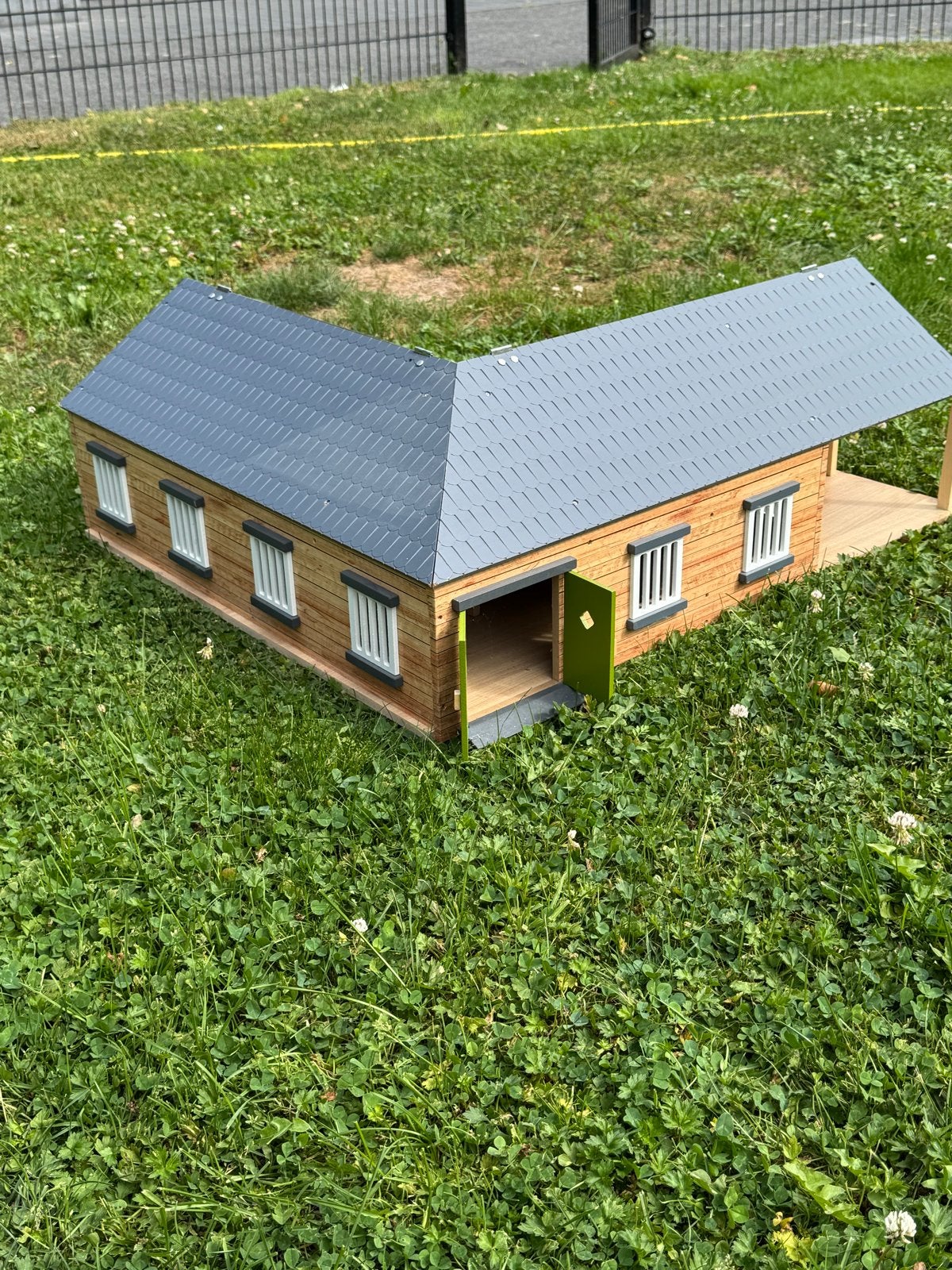 Houten speelgoedstal met uitbreiding, Ophalen, Zo goed als nieuw, Overige merken