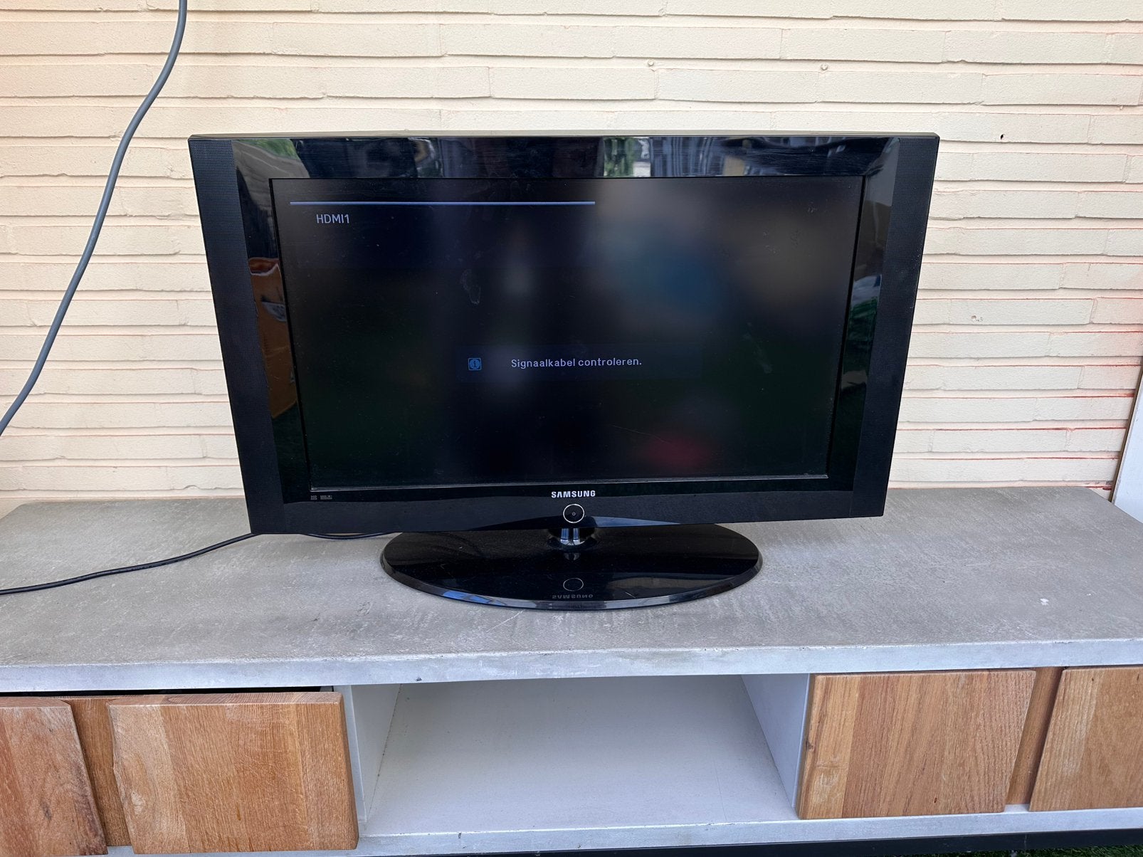 Samsung tv met afstandsbediening, Ophalen, Zo goed als nieuw, 25 tot 50 cm, Minder dan 100 cm