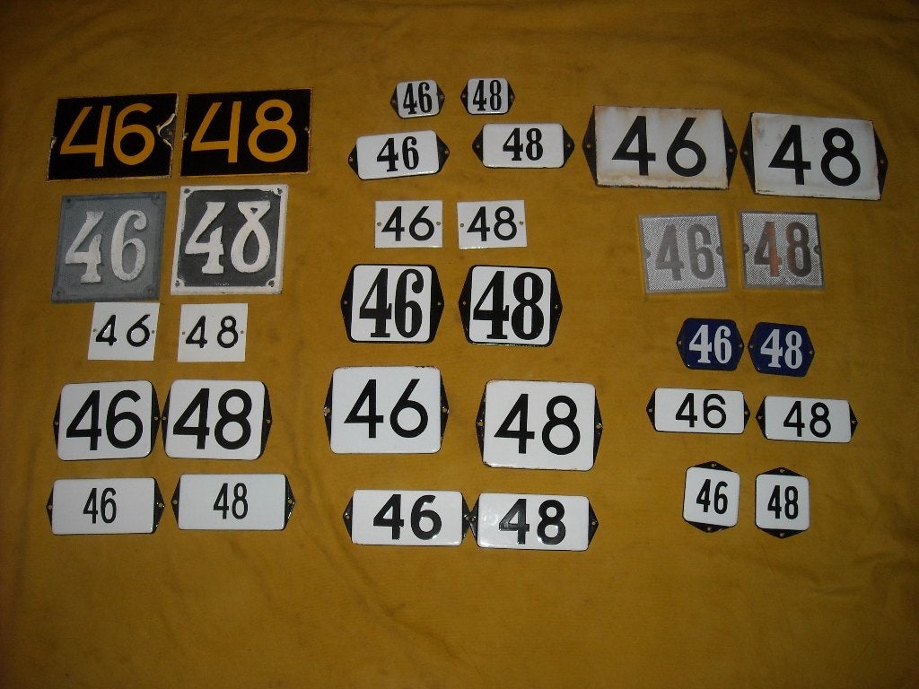 oud emaille huisnummer 46 en 48 ook 47 49 50 51 52 53 54 55, Antiek en Kunst, Ophalen of Verzenden