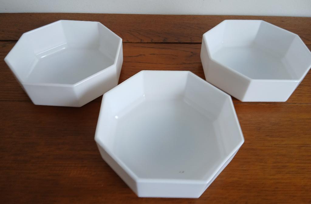 Set van 3 Arcoroc Octime achthoekig witte schaaltjes, Ophalen of Verzenden, Overige stijlen, Glas, Schaal of Schalen