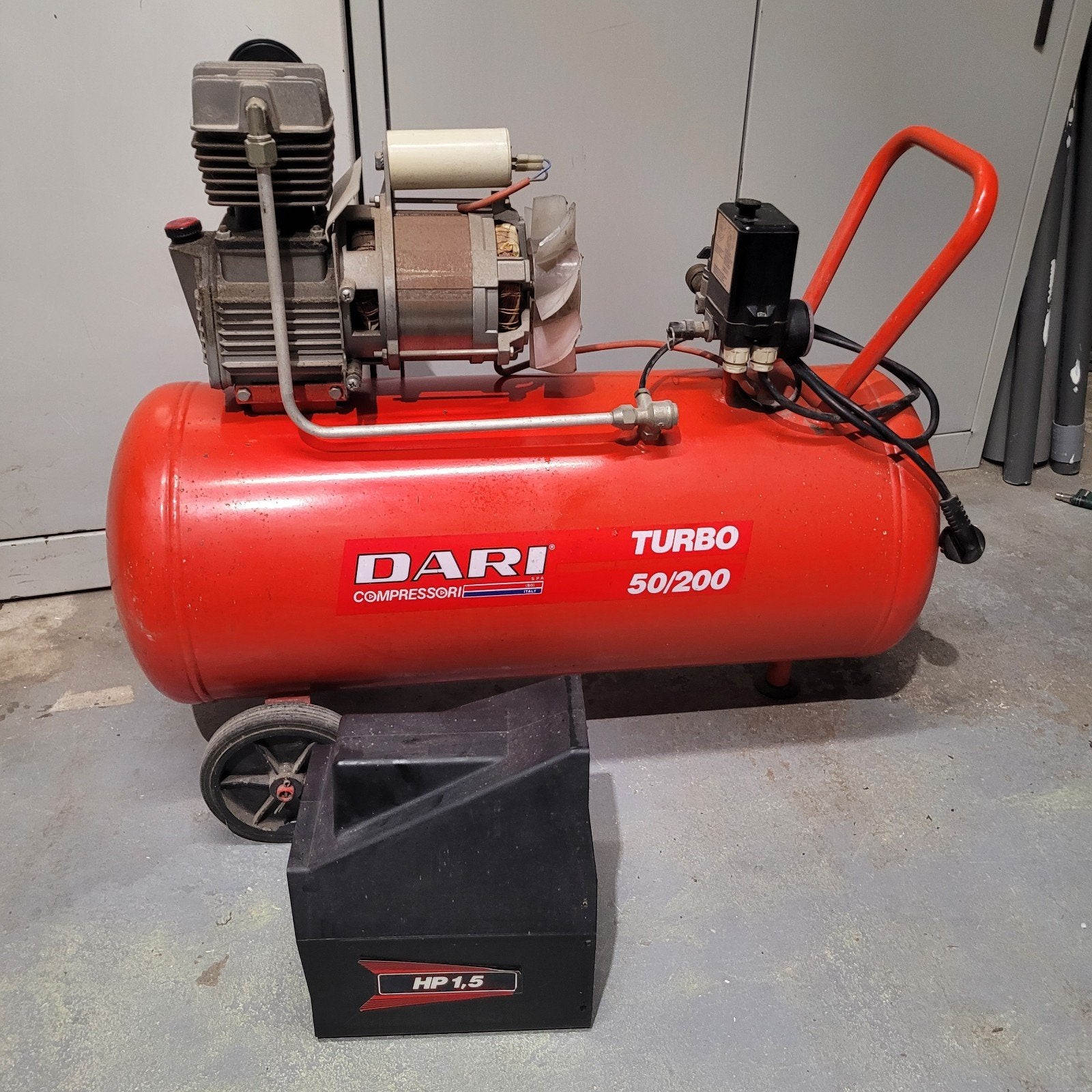 DARI Turbo 50/200 Compressor - lees de hele advertentie, Ophalen, Gebruikt, 25 tot 100 liter, 200 tot 400 liter/min