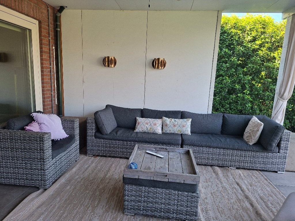 Loungebank tuin (3 meter) met stoel en hocker, Ophalen, Zo goed als nieuw, Kunststof